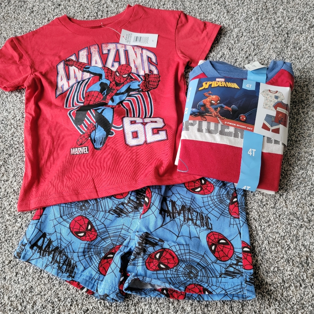 Boys Spiderman 3 T Shirts 2 Pairs Shorts